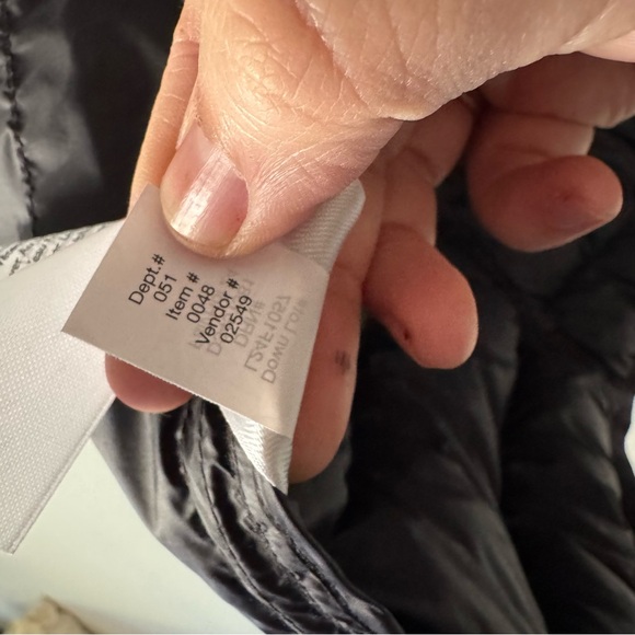 Eddie Bauer CirrusLite Down Puffer Vest NEW Black Outdoor Gorpcore XL Athleisure - Picture 9 of 12